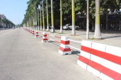 水泥防撞墩的安裝場地及作用